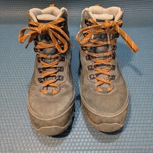Vasque Talus XT GTX goretex hiking boot, women's 8.5
